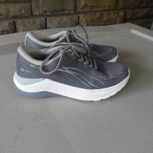 Dansko Pace women's size 37 euro ( 6.5 -7 US) Grey Mesh sneakers, Arch Plus, VGC